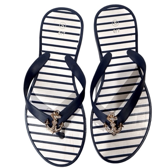 Nautical Women’s Navy/White Striped Rubber Anchor Adorned Flip Flop Size-6/7 EUC - Picture 1 of 4